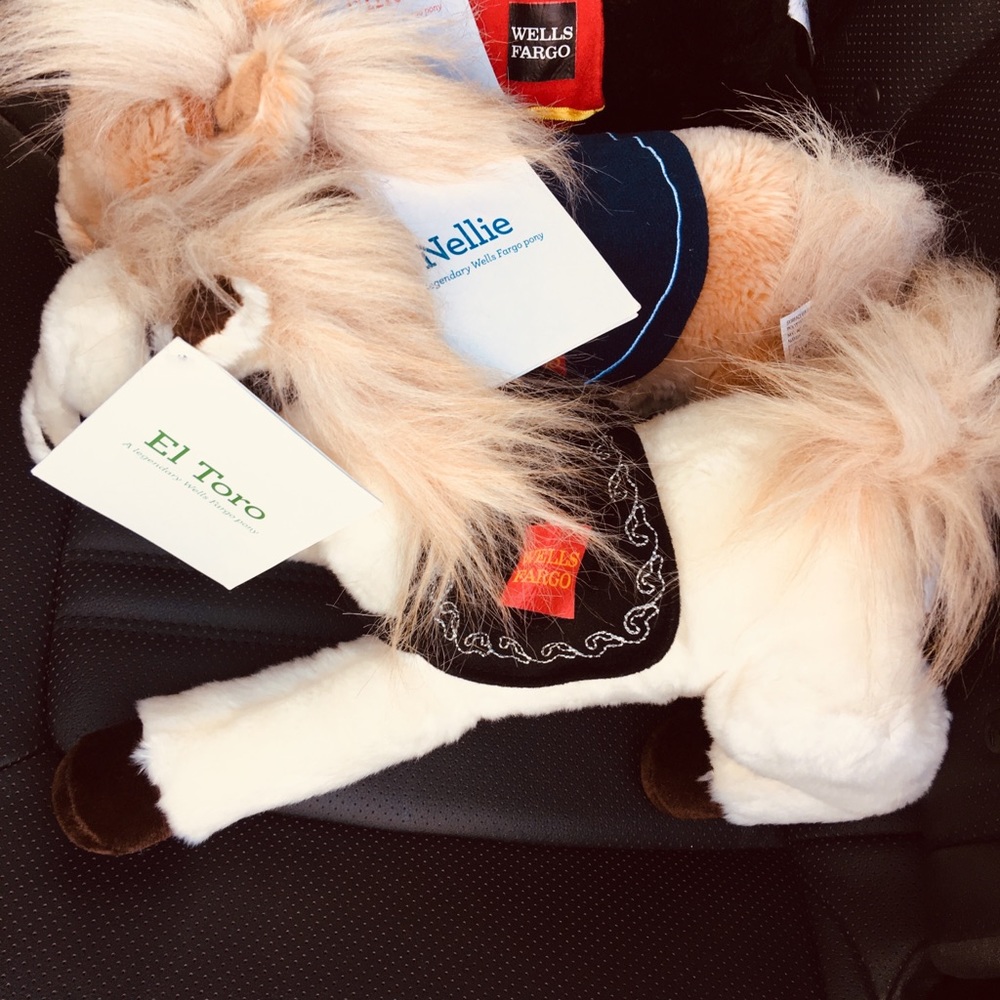 NWT Wells Fargo pony’s Nellie + Mike, + ElToro